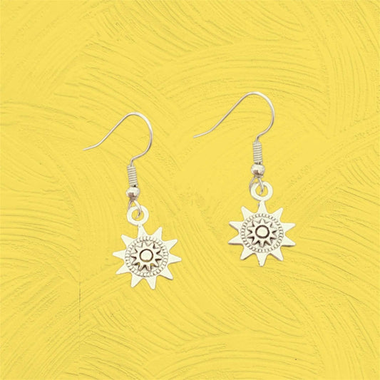 Mini sun earrings