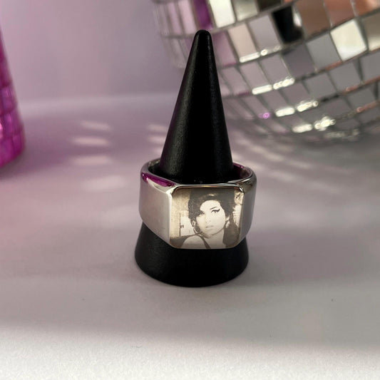 iconic Amy Winehouse statement signet ring in silver stainless steel
